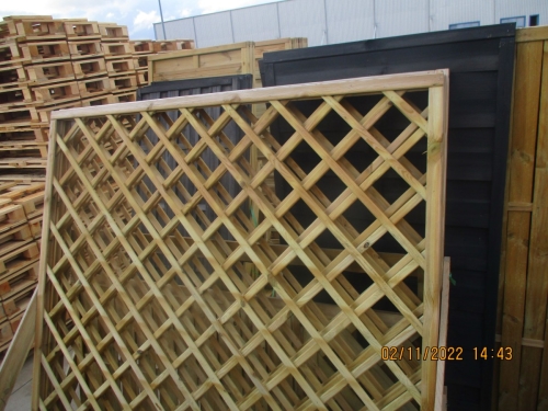 Kratka drewniana 180x180 z ramą 45 - II gatunek